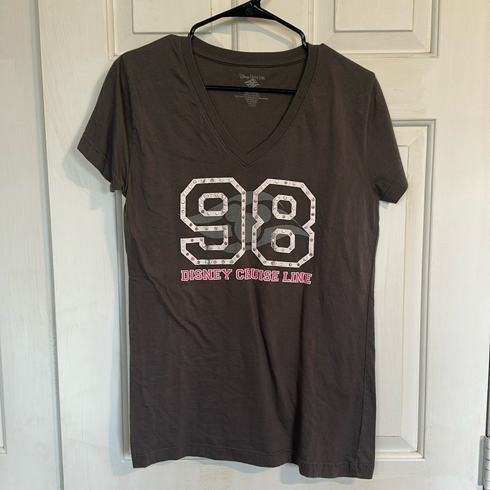 98 Disney Cruise Line Women’s fitted tee size XL